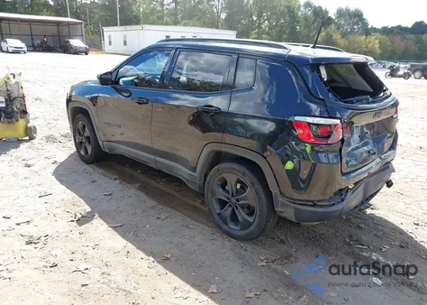 2018 Jeep Compass Altitude 4X4 z USA, uszkodzony, nr VIN 3C4NJDBB6JT403168